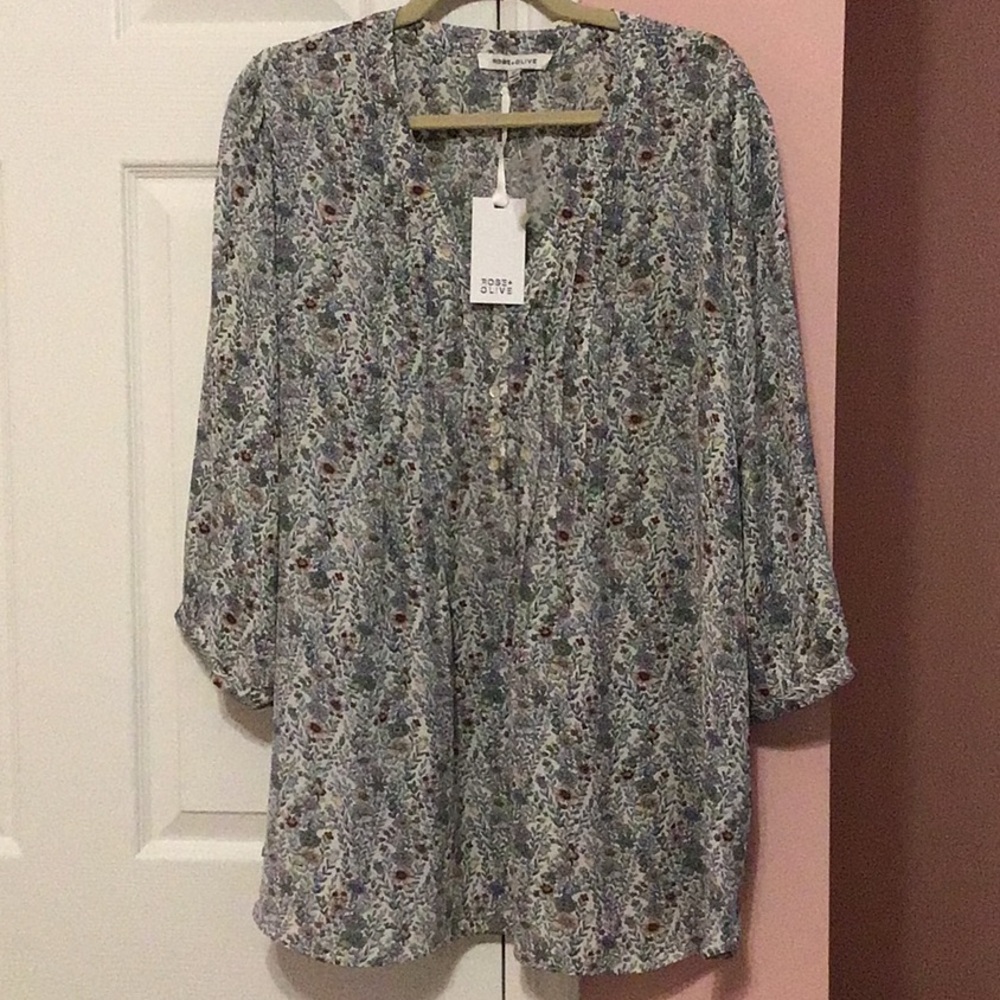 Rose and Olive Plus Size Women’s Blouse 2X